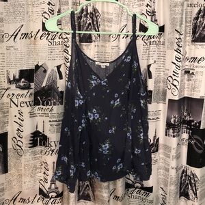 American Eagle OPEN SHOULDER Top